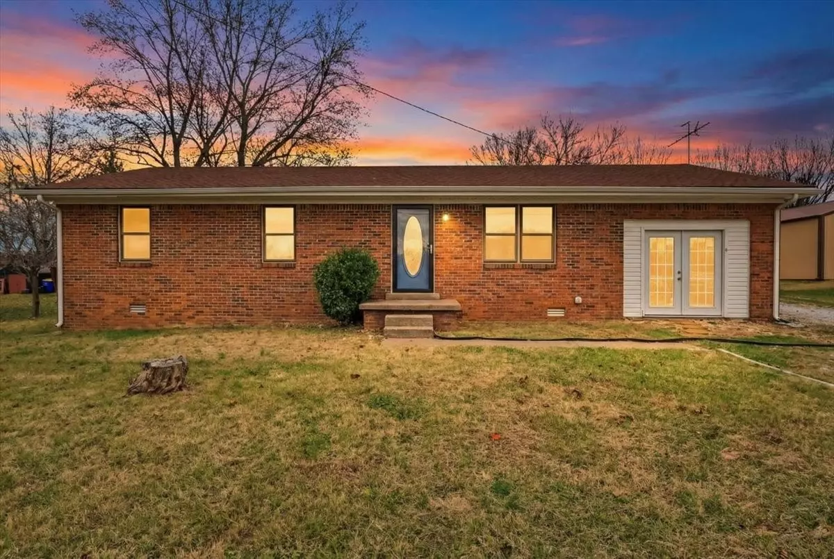 Franklin, KY 42134,402 Yokley Dr