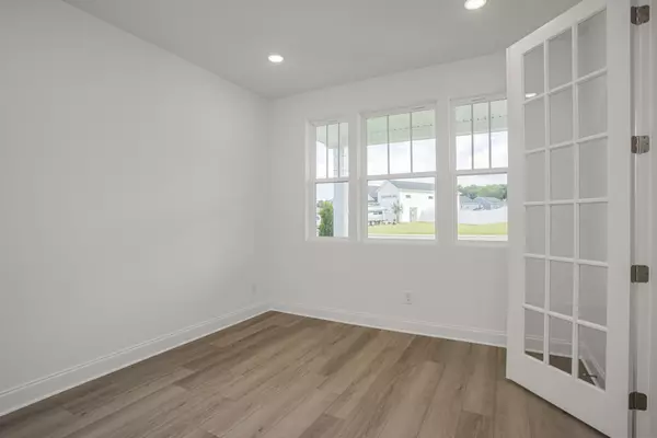 Columbia, TN 38401,2320 Williamsport Landing