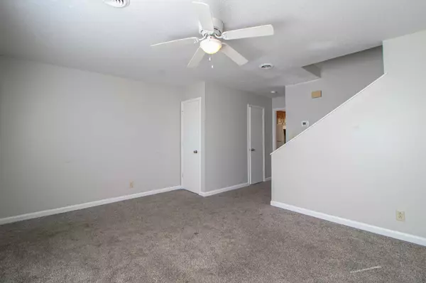 Clarksville, TN 37043,810 Golfview Place #E