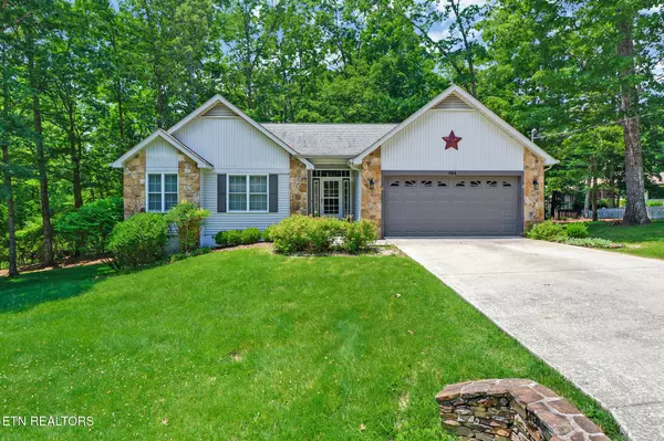 104 Glenwood Drive,  Crossville,  TN 38558