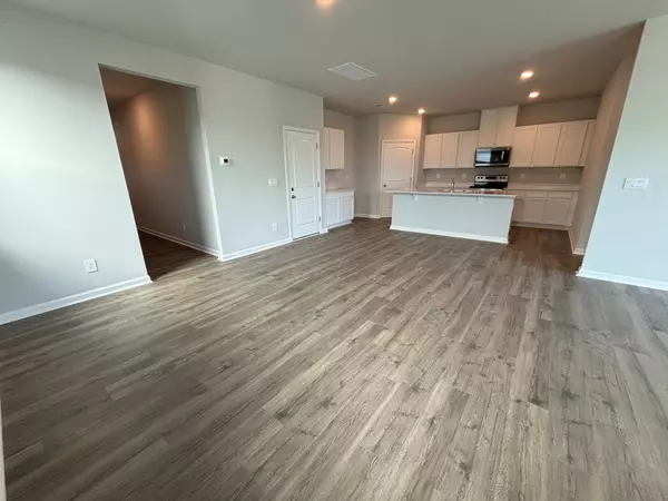 Antioch, TN 37013,323 Carp Ct