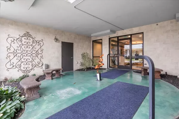 Nashville, TN 37203,117 30th Ave #N #401