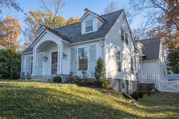 Nashville, TN 37205,4401 Iroquois Ave