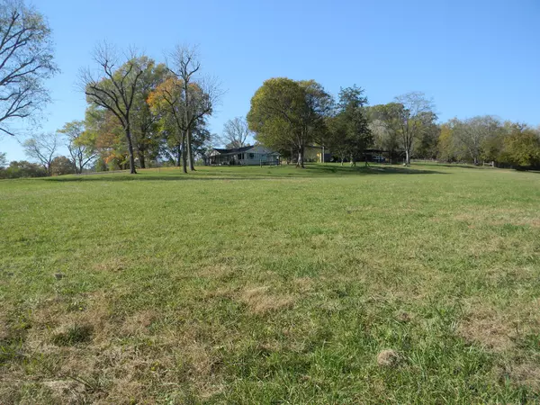 Fayetteville, TN 37334,854 Shelbyville Hwy