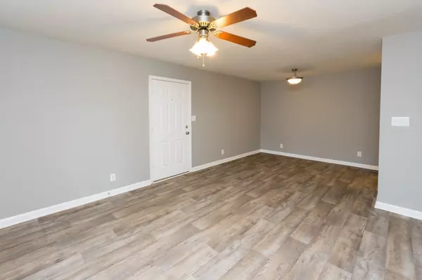 Clarksville, TN 37042,3301 Royster Lane #803