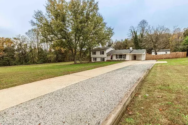 Oak Ridge, NC 27310,1411 Nc Highway 68