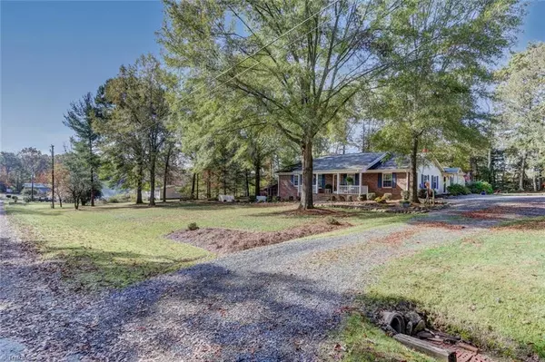Stoneville, NC 27048,202 Calvary RD