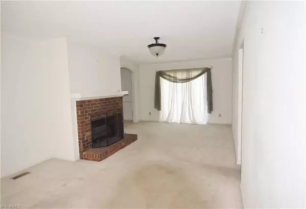 Ramseur, NC 27316,378 Curtis ST