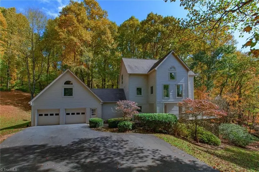 2512 Blackberry RD, Boone, NC 28607