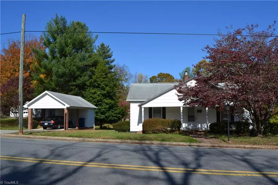 601 W Washington ST, Mayodan, NC 27027