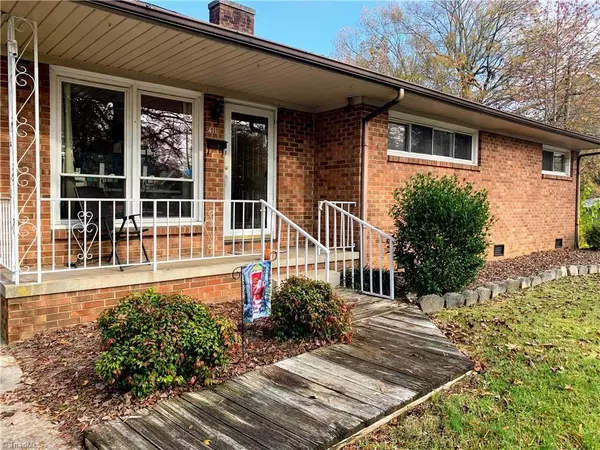 411 Clover DR, High Point, NC 27262