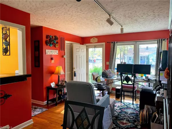 High Point, NC 27262,411 Clover DR