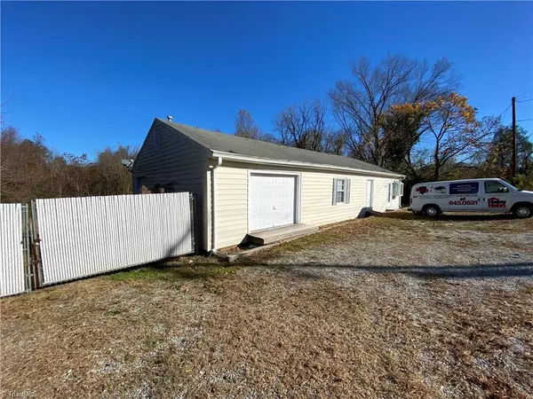 Summerfield, NC 27358,3903 Oak Ridge RD