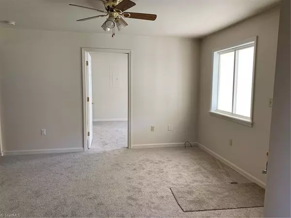 Stoneville, NC 27048,262 W Matthews ST