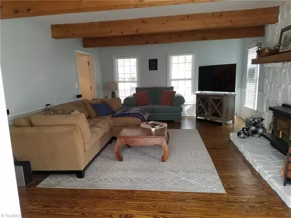 Summerfield, NC 27358,7415 Dickinben DR