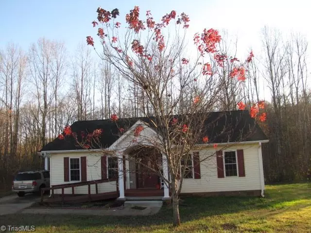 Yadkinville, NC 27055,206 Bevel Jones CT