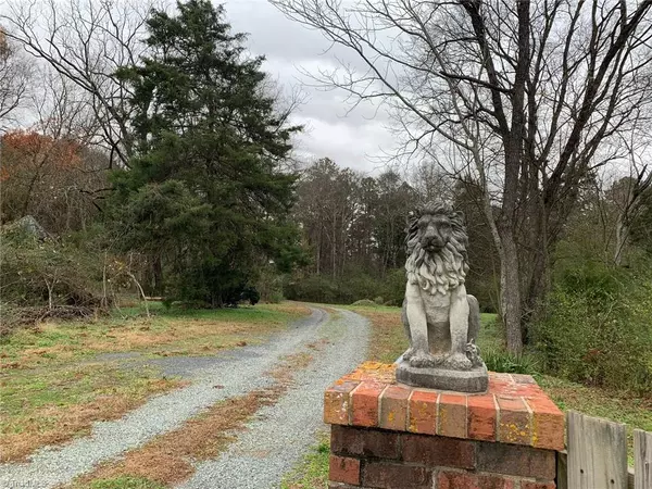 Ramseur, NC 27316,5619 Hinshaw Town RD