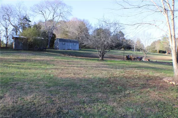 Stoneville, NC 27048,144 Lady Bird CIR