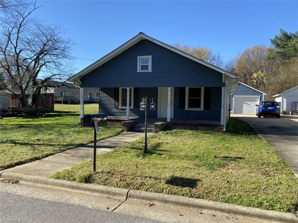 108 Baxter ST, Kernersville, NC 27284