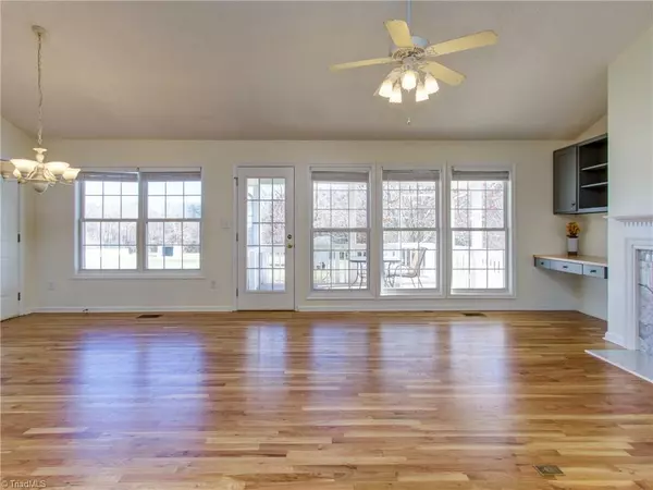 Summerfield, NC 27358,195 Dovefield DR