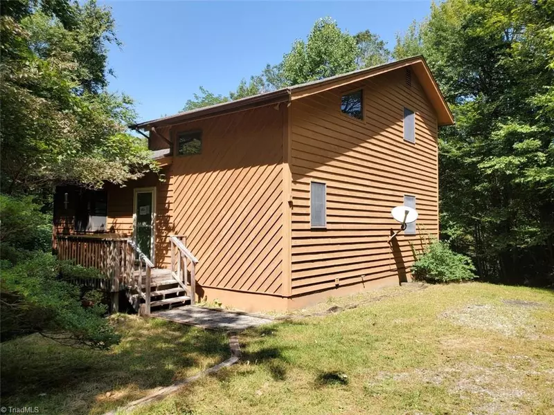 6605 Mountain View RD, Blowing Rock, NC 28605