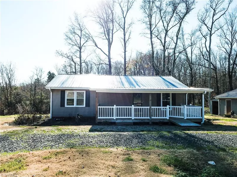 2008 Huffine Mill RD, Mcleansville, NC 27301