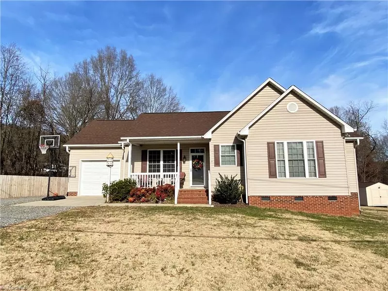 409 N Ayersville RD, Mayodan, NC 27027