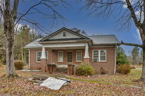 7845 US Highway 64 E, Ramseur, NC 27316