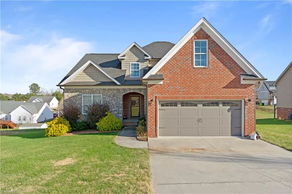 Clemmons, NC 27012,212 Royal Fern DR