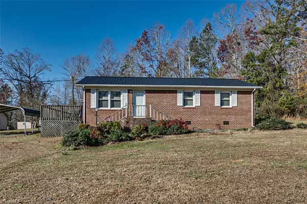 182 Alexander RD, Troy, NC 27371