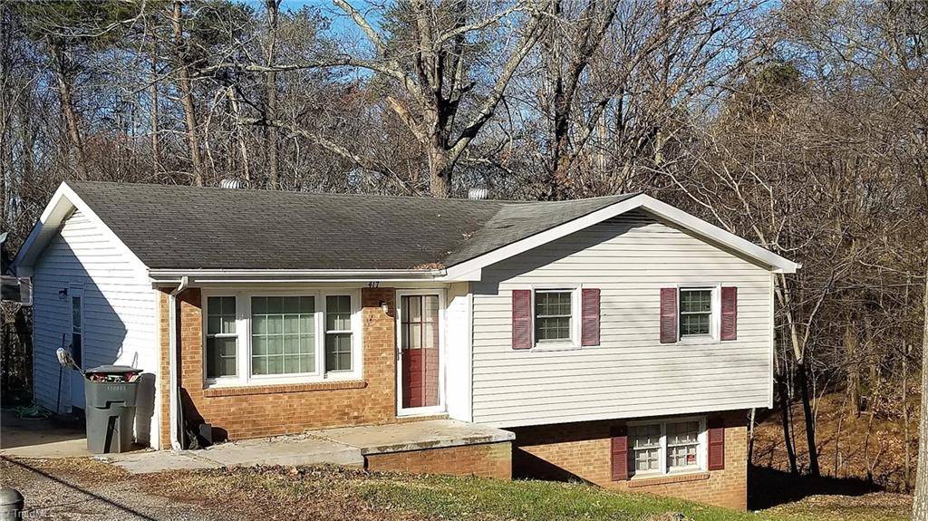 417 Kings DR, Eden, NC 27288