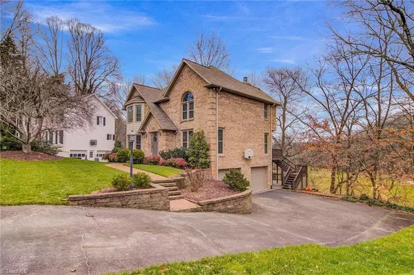 Winston Salem, NC 27106,4208 Redwing CIR