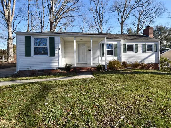 2714 Stratford DR, Greensboro, NC 27408