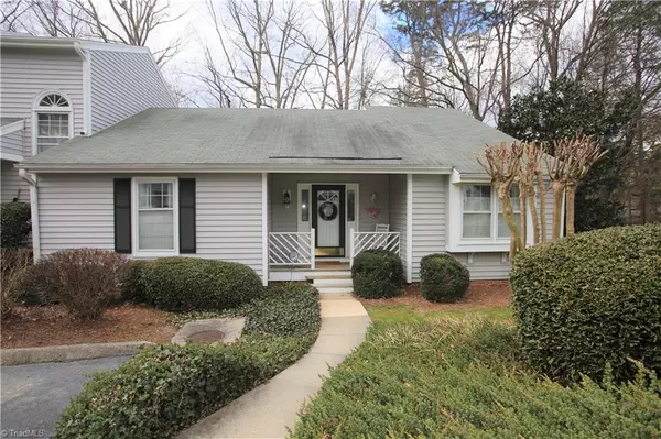 7 Appletree LN, Greensboro, NC 27455