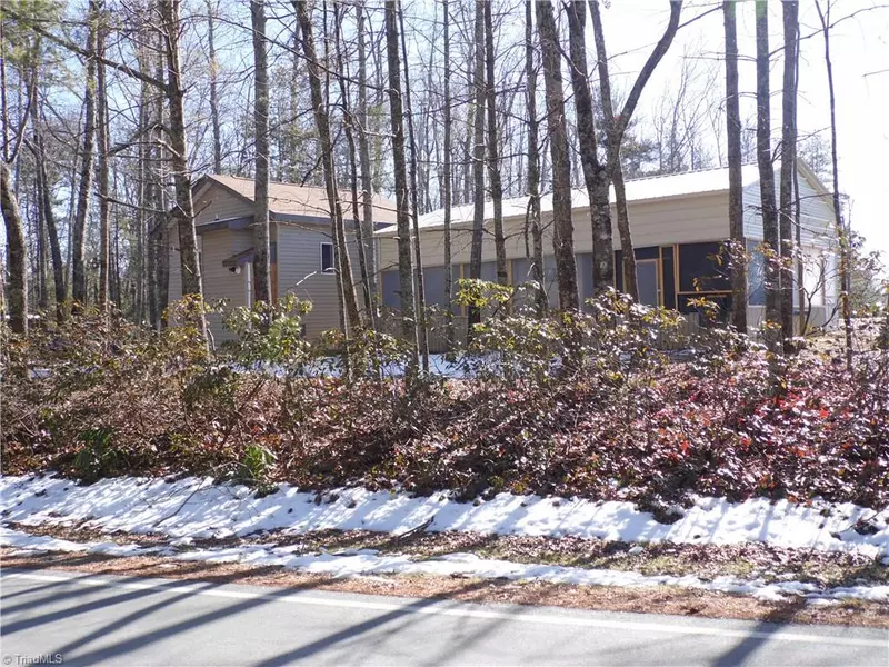 440 Brooks RD, Glade Valley, NC 28627