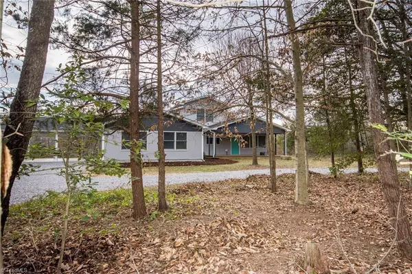 Hamptonville, NC 27020,4841 Henderson RD