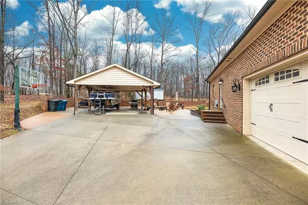 Pleasant Garden, NC 27313,2403 Minden CT