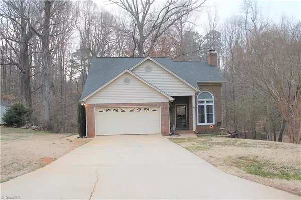 211 Keltic Meadows DR, Gastonia, NC 28056