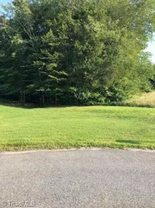 253 Country Villa DR, Lexington, NC 27295