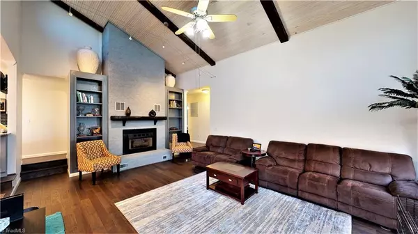 Asheboro, NC 27205,975 Amity RD