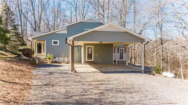 4941 Old US Highway 421, Yadkinville, NC 27055