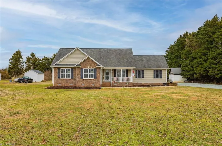 2452 Iris DR, Haw River, NC 27258