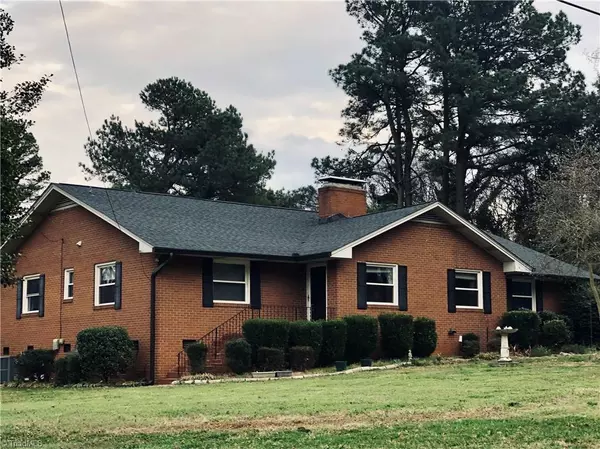4007 N Fremont DR, Greensboro, NC 27407