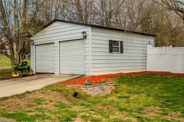 Millers Creek, NC 28651,218 Meadow DR