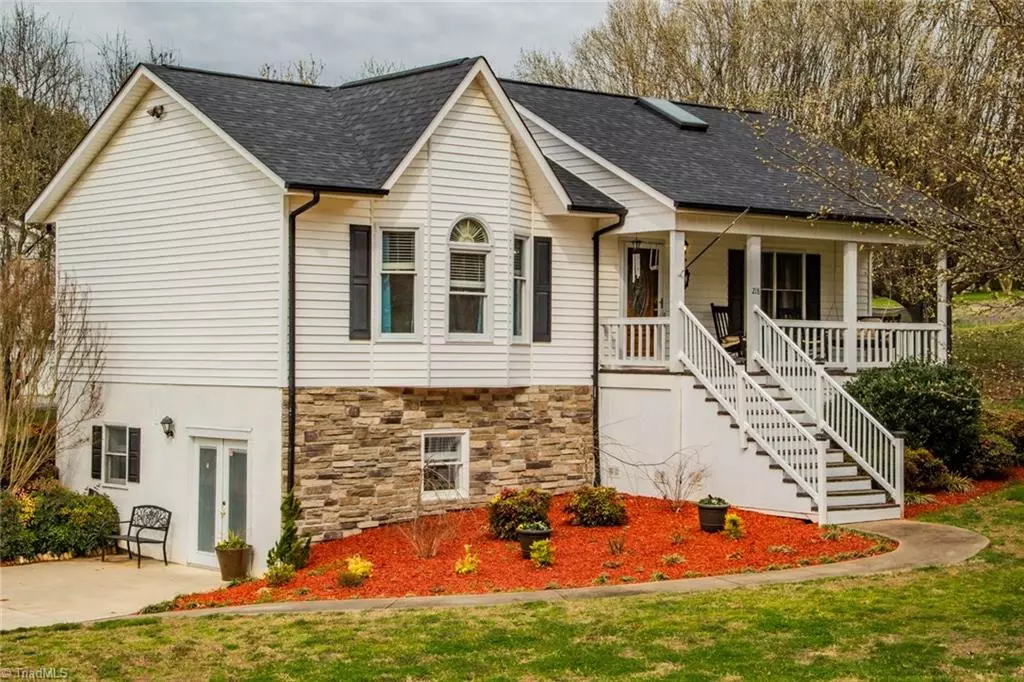 Millers Creek, NC 28651,218 Meadow DR