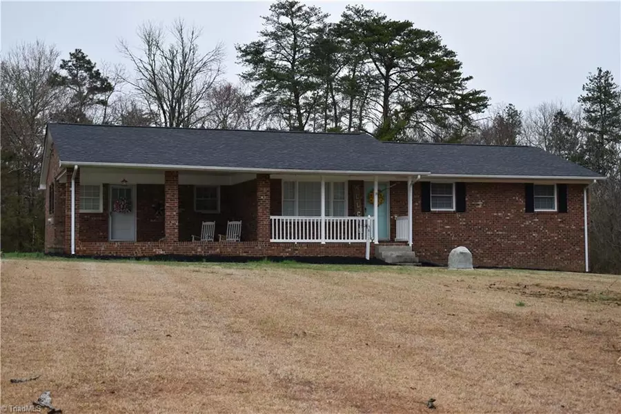 5811 Nc Highway 62 S, Yanceyville, NC 27379