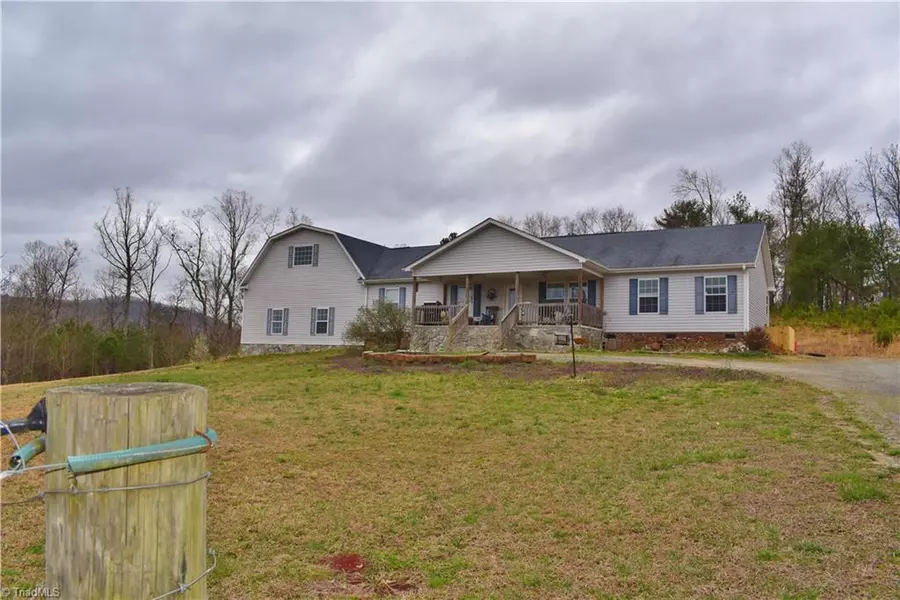 109 Hidden Ridge TRL, Lowgap, NC 27024