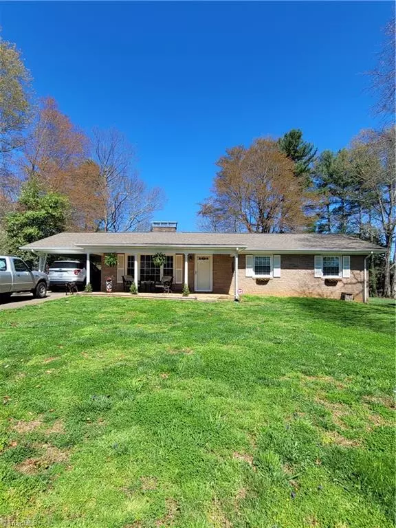 162 Florida AVE, Mount Airy, NC 27030