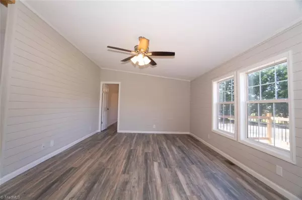 Hamptonville, NC 27020,5716 Rena RD