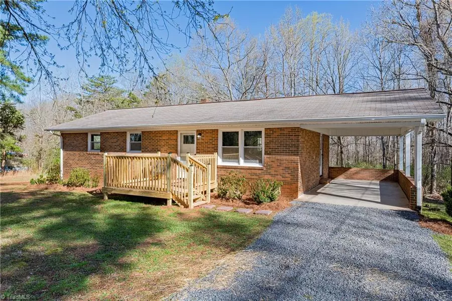 265 Reginald RD, Mayodan, NC 27027